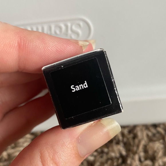 Bobbi Brown concealer MINI in Sand - Picture 2 of 5